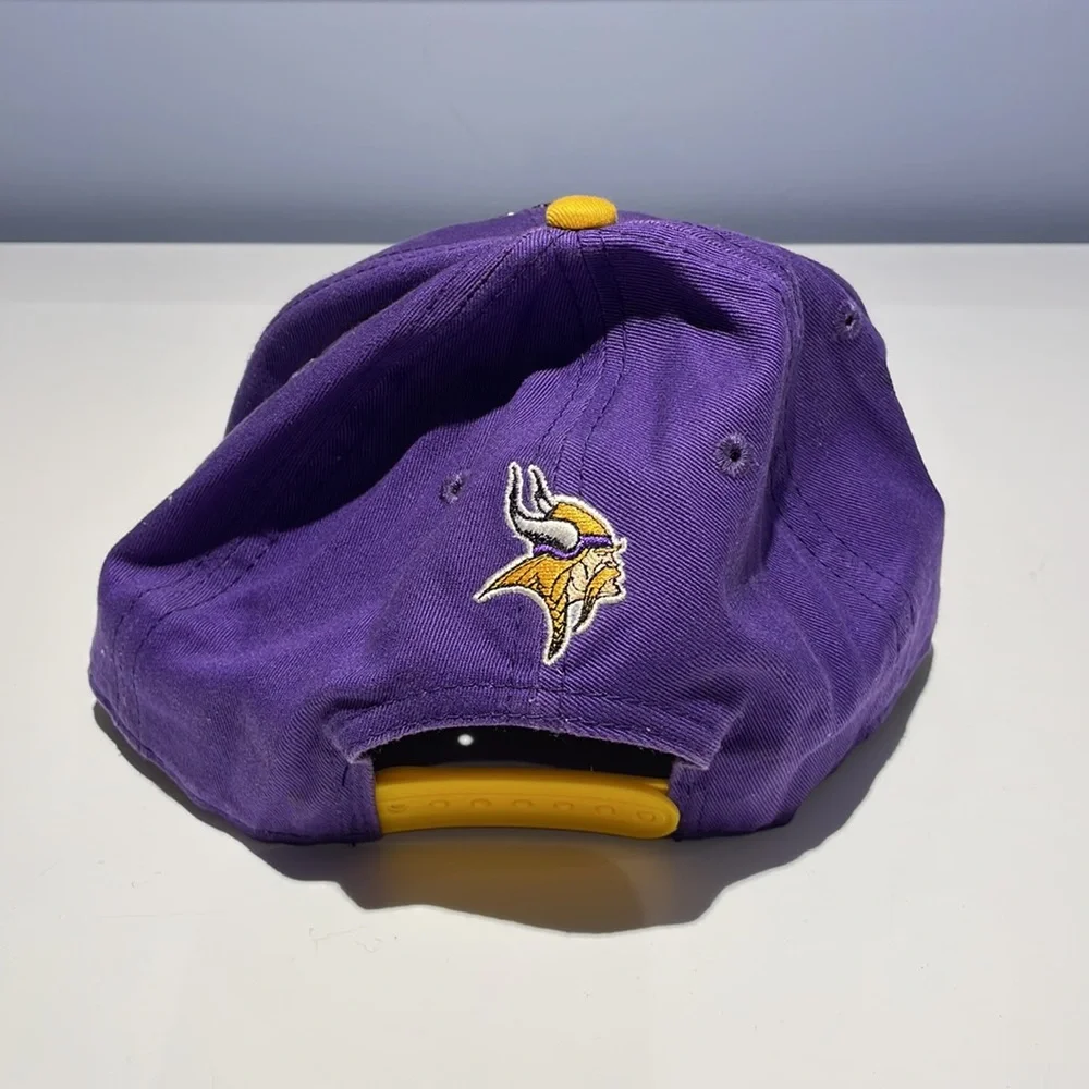 New Era Minnesota Vikings SnapBack Baseball Hat.